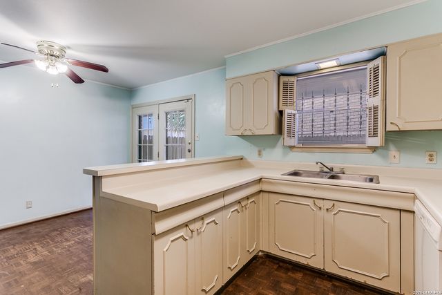 102 Ruelle 106 C, San Antonio, TX 78209