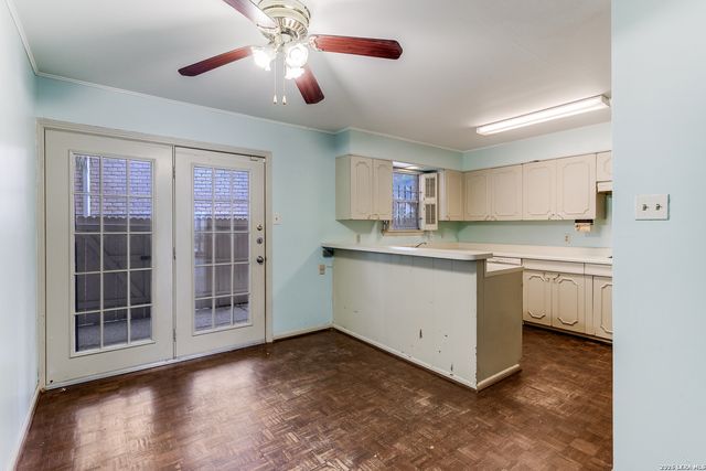 102 Ruelle 106 C, San Antonio, TX 78209