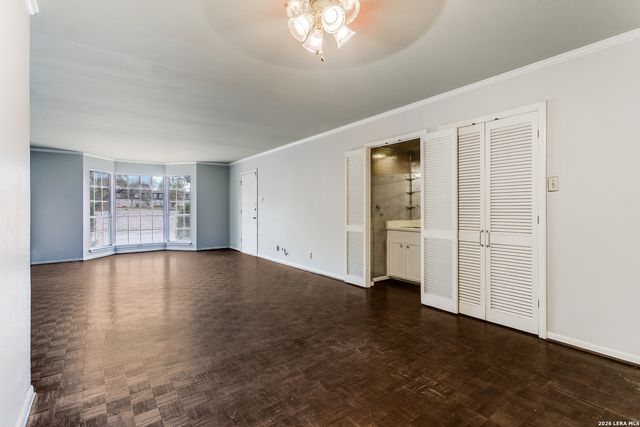 102 Ruelle 106 C, San Antonio, TX 78209