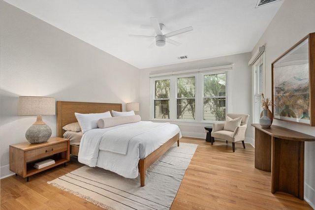 807 W 30th ST, Austin, TX 78705