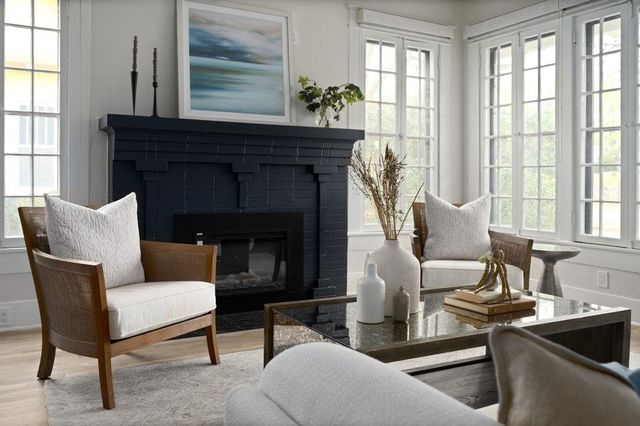 807 W 30th ST, Austin, TX 78705