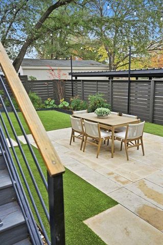 807 W 30th ST, Austin, TX 78705