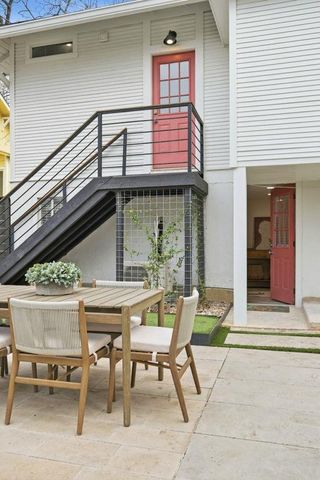 807 W 30th ST, Austin, TX 78705