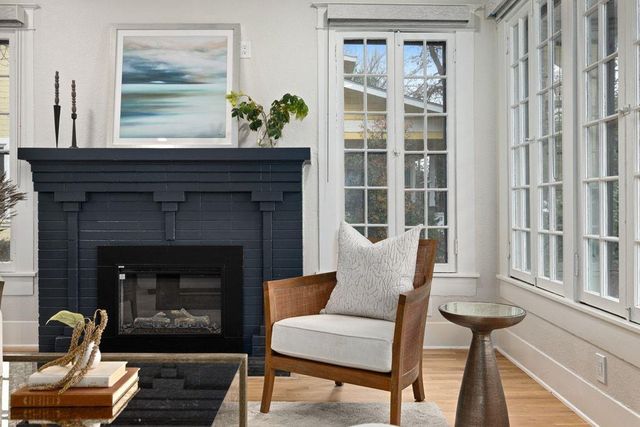 807 W 30th ST, Austin, TX 78705