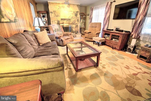 238 ELIZABETH AVE, Baltimore, MD 21227