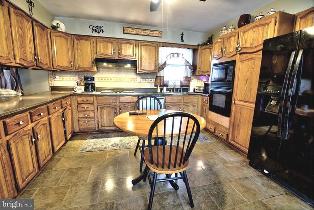 238 ELIZABETH AVE, Baltimore, MD 21227