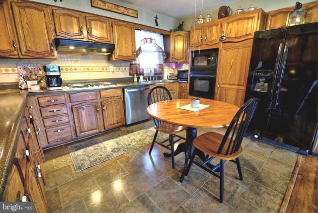 238 ELIZABETH AVE, Baltimore, MD 21227