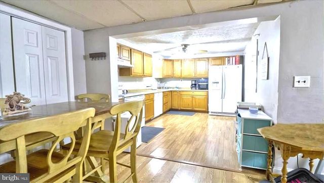 238 ELIZABETH AVE, Baltimore, MD 21227