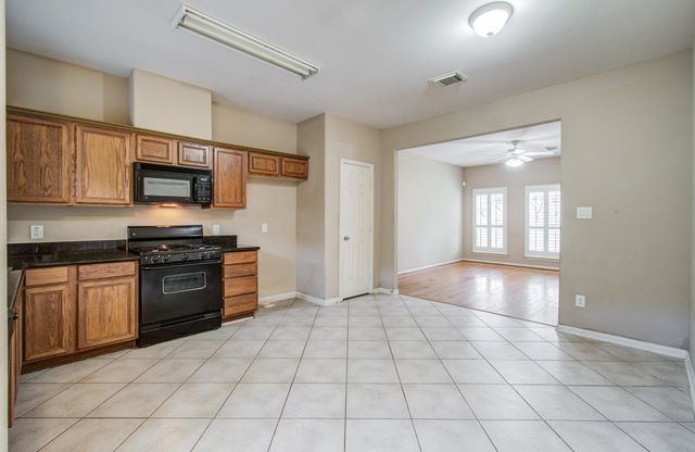 2211 Naomi Street, Houston, TX 77054