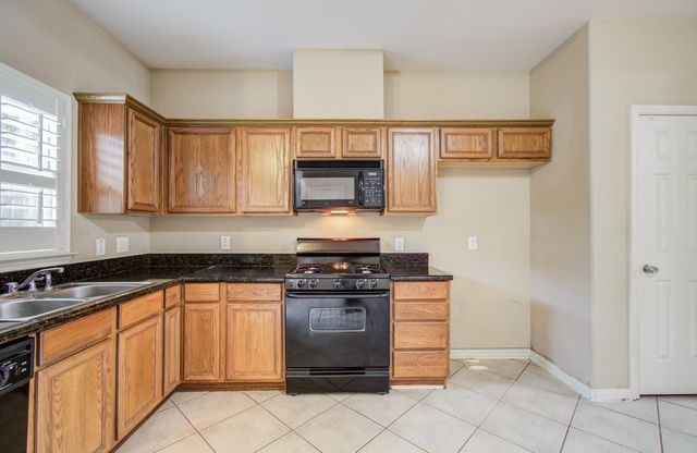 2211 Naomi Street, Houston, TX 77054