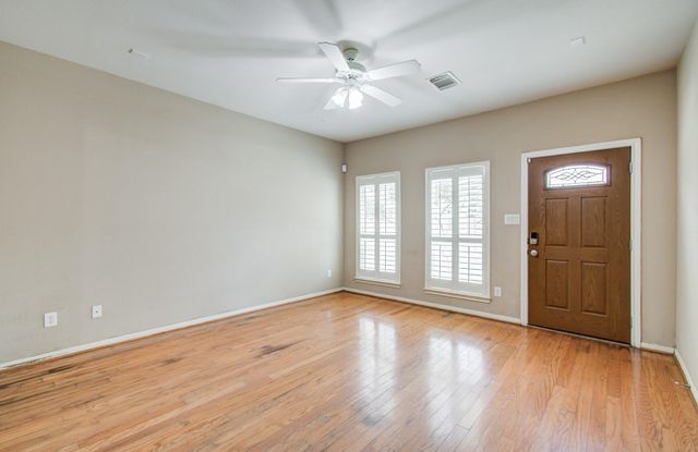 2211 Naomi Street, Houston, TX 77054