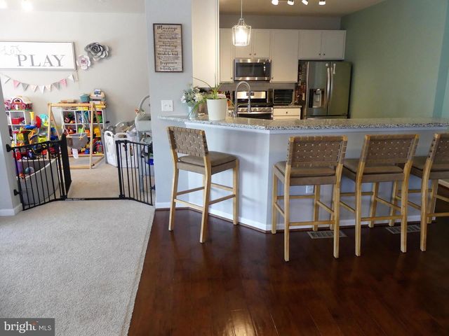 2100 HANFORD WAY, Pennsburg, PA 18073
