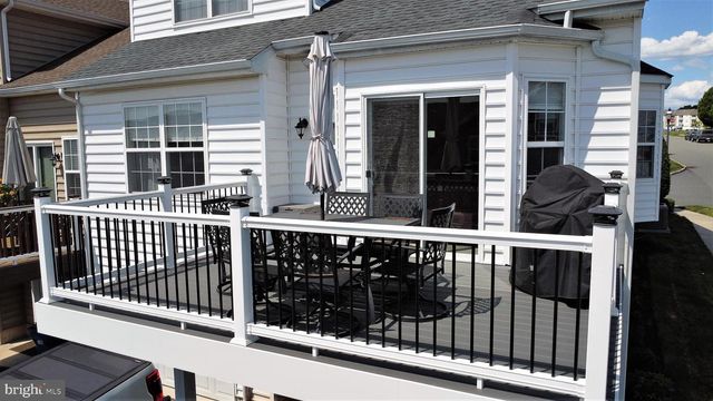 2100 HANFORD WAY, Pennsburg, PA 18073