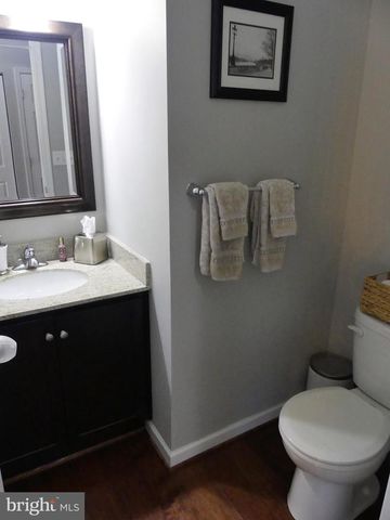 2100 HANFORD WAY, Pennsburg, PA 18073