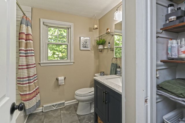 1180 Shepard Avenue, Hamden, CT 06514