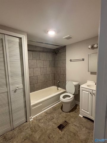 3501 South Broad Place, Huntsville, AL 35805