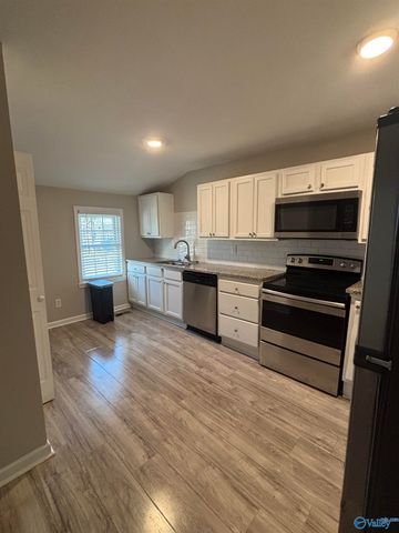 3501 South Broad Place, Huntsville, AL 35805