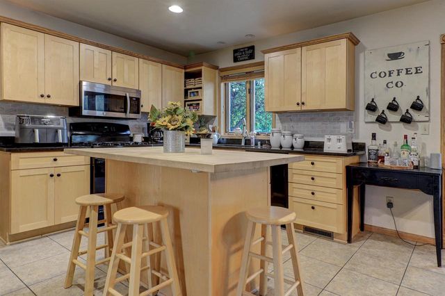 70 OVERLAND TRAIL, Winnebago, WI 54904