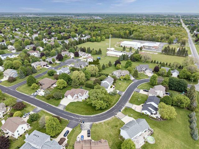 70 OVERLAND TRAIL, Winnebago, WI 54904