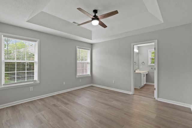 2404 LUBBOCK CT, Columbia, MO 65201