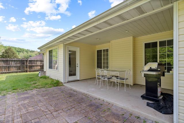 2404 LUBBOCK CT, Columbia, MO 65201