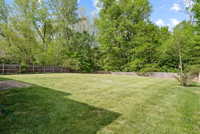 2404 LUBBOCK CT, Columbia, MO 65201