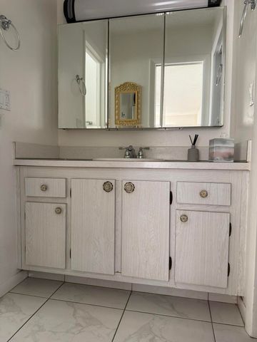 211 Country Lane E A, Boynton Beach, FL 33435