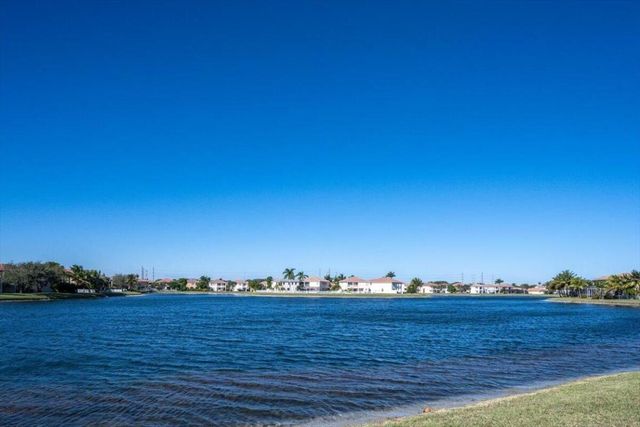 1238 Bay View Way, Wellington, FL 33414