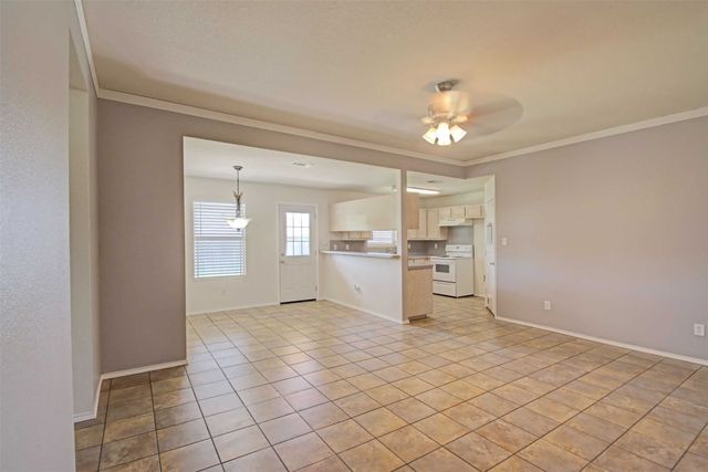 1103 Lynnwood Court, Cleburne, TX 76033