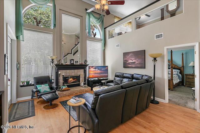 2884 ST MAARTEN Court, Jacksonville Beach, FL 32250