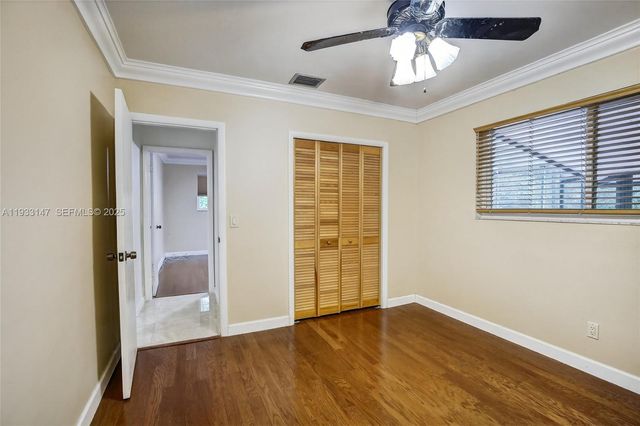 2500 NE 209th Ter, Miami, FL 33180