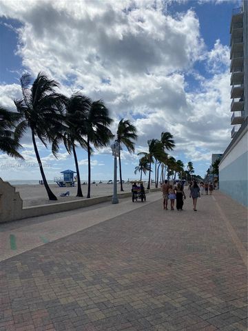 2500 NE 209th Ter, Miami, FL 33180