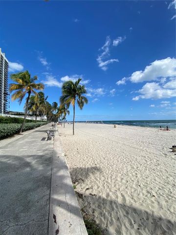 2500 NE 209th Ter, Miami, FL 33180