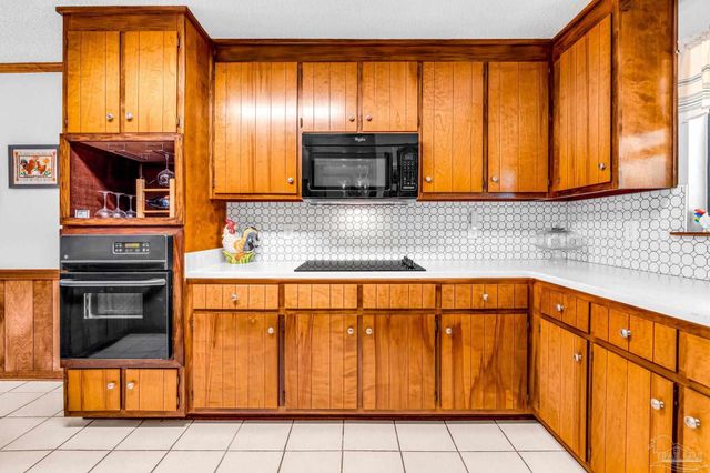 1210 Stonebridge Rd, Pensacola, FL 32514