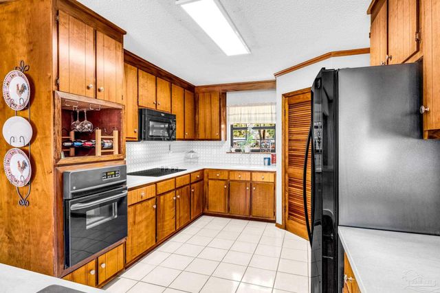 1210 Stonebridge Rd, Pensacola, FL 32514