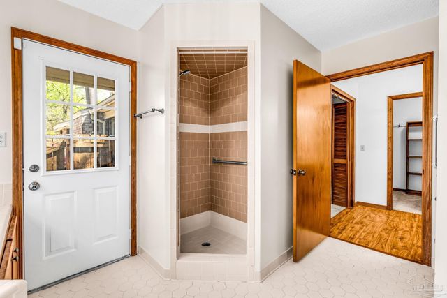 1210 Stonebridge Rd, Pensacola, FL 32514