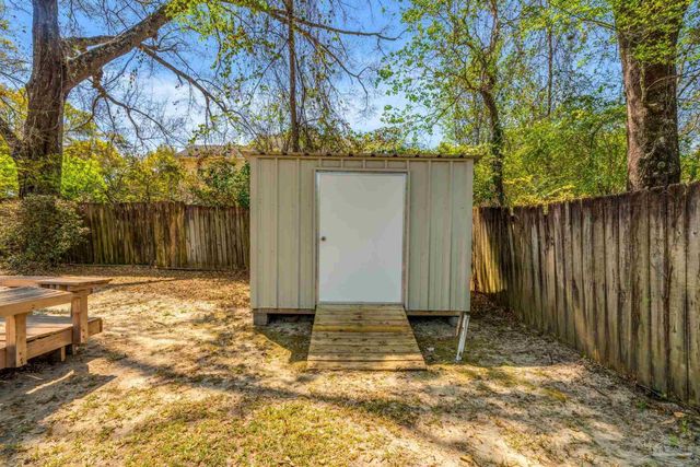 1210 Stonebridge Rd, Pensacola, FL 32514