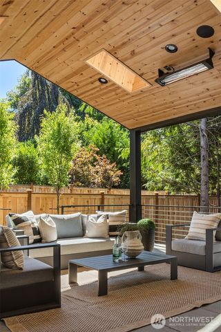 1947 1st Street, Kirkland, WA 98033