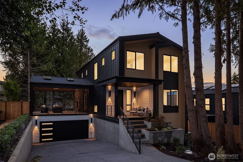 1947 1st Street, Kirkland, WA 98033