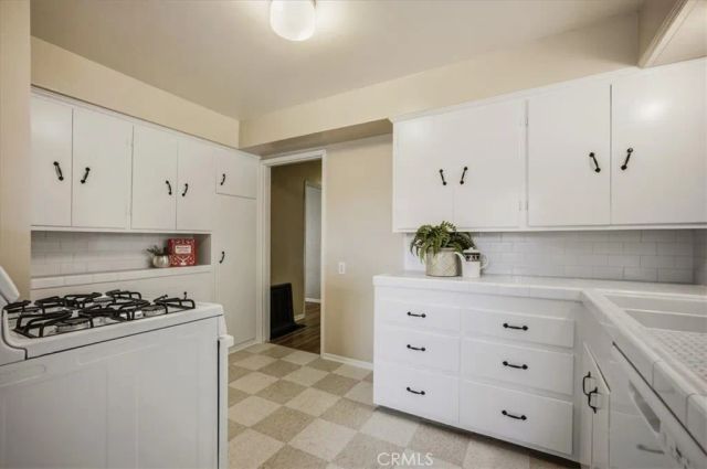 226 Sultana, Upland, CA 91786