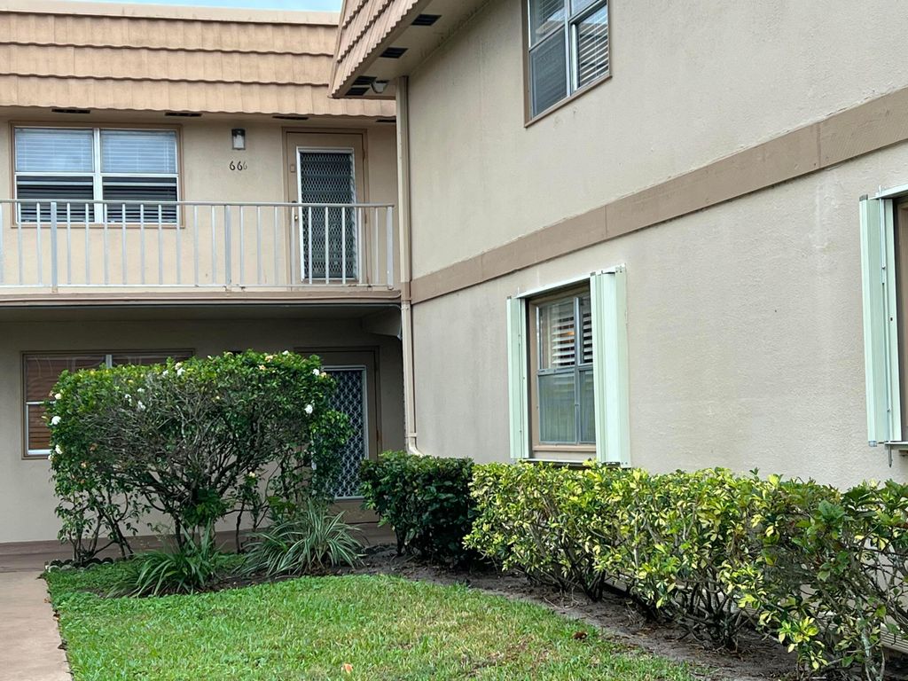 642 N Brittany, Delray Beach, FL 33446