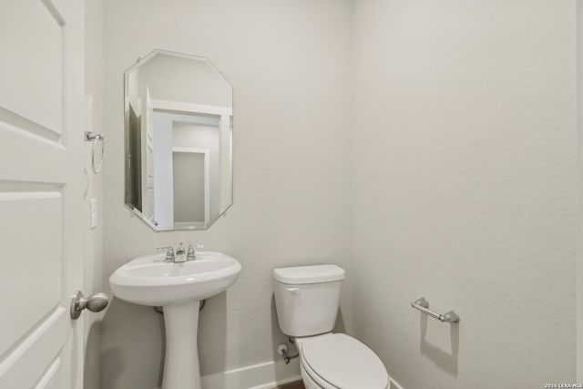 10410 Tiger Shark Ave, Boerne, TX 78006