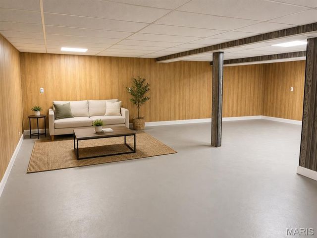 10700 Hallstead Drive, St Louis, MO 63136