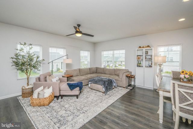 218 PARKLAND DR, Stephenson, VA 22656