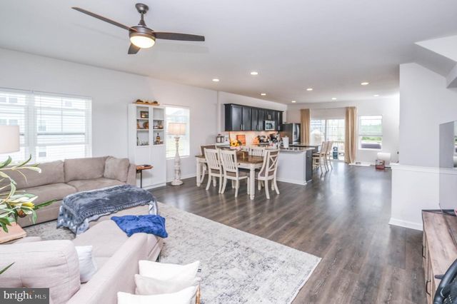 218 PARKLAND DR, Stephenson, VA 22656