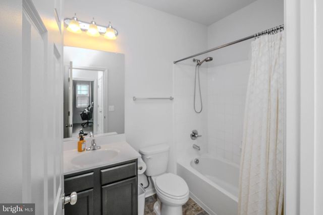 218 PARKLAND DR, Stephenson, VA 22656