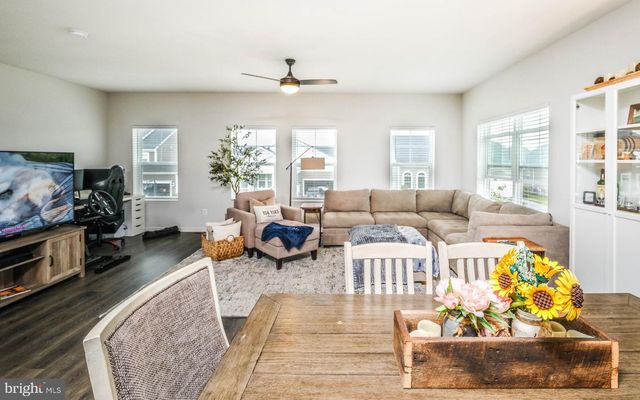 218 PARKLAND DR, Stephenson, VA 22656