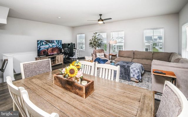 218 PARKLAND DR, Stephenson, VA 22656