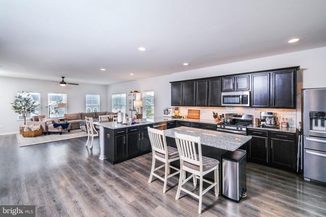 218 PARKLAND DR, Stephenson, VA 22656