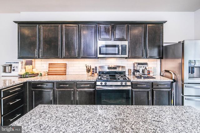 218 PARKLAND DR, Stephenson, VA 22656